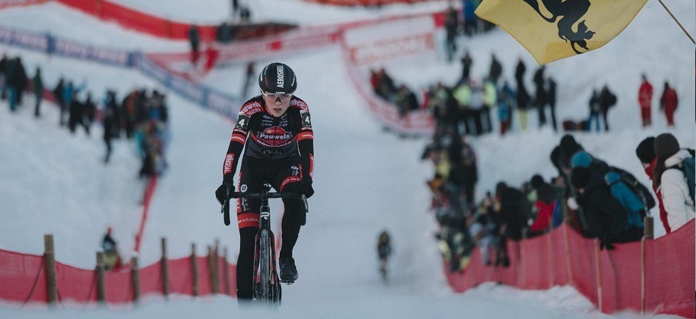 Foto di Daniele Molineris Sono Wout Van Aert e Fem Van Empel i vincitori della prima tappa in val di Sole di coppa del Mondo di ciclocross sulla neve